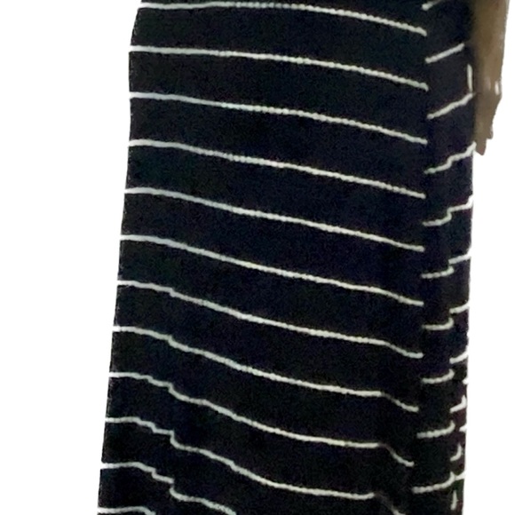 Jessica Simpson Black & White Striped faux wrap Maxi Dress - Picture 6 of 9